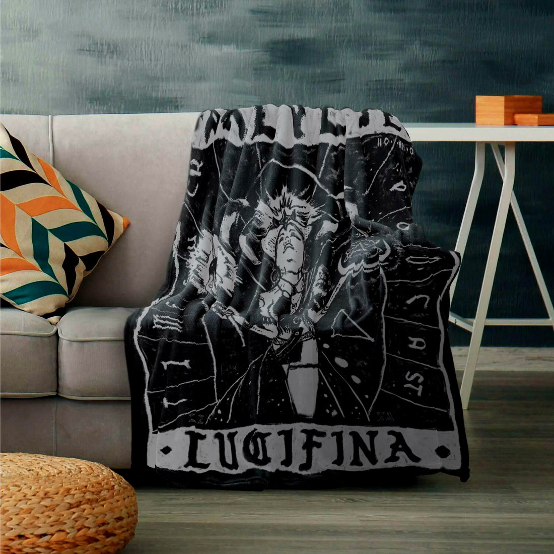 Lucifina Sherpa Blanket